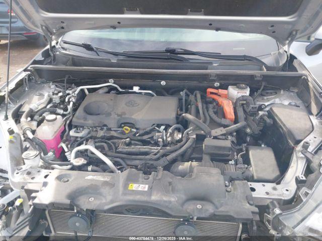 Toyota RAV4 Se Image 8