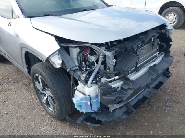 Toyota RAV4 Se Image 11