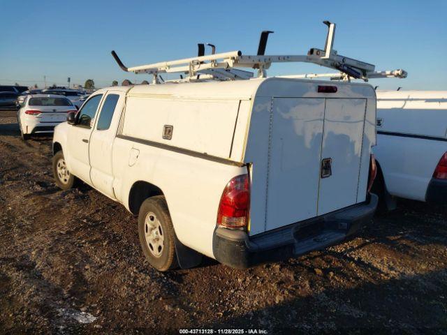 Toyota Tacoma Image 5