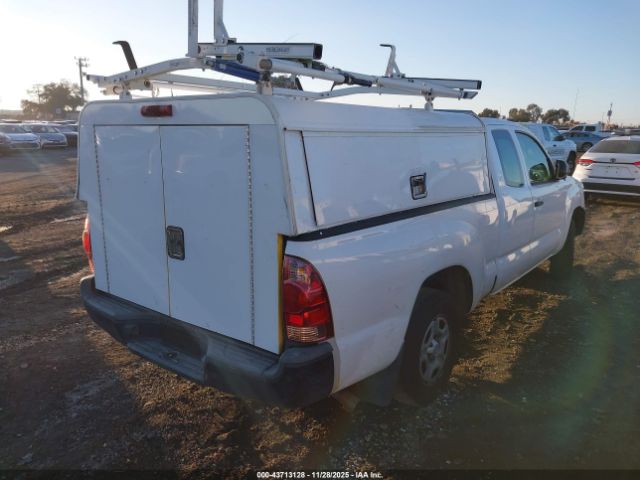 Toyota Tacoma Image 16