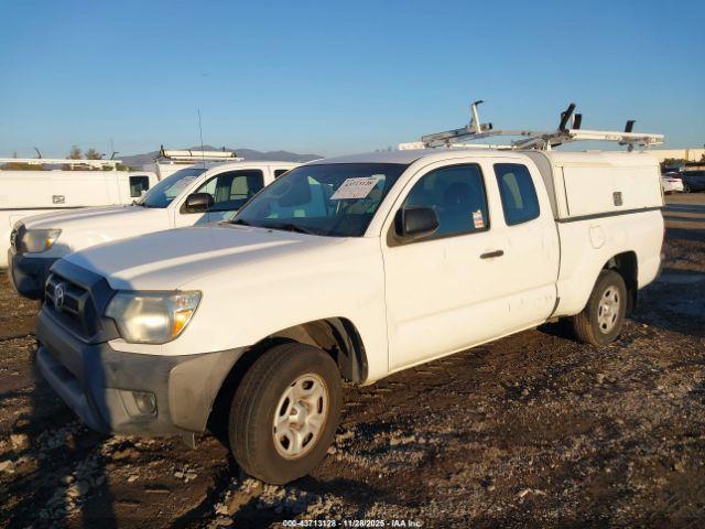 Toyota Tacoma Image 14