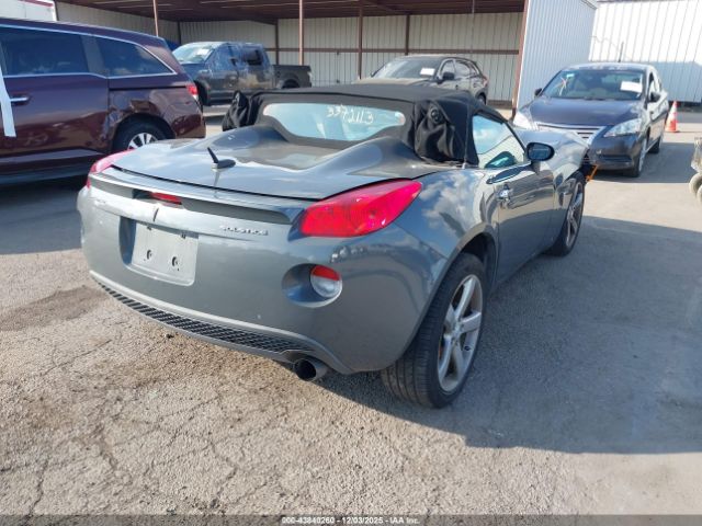 Pontiac Solstice Image 3