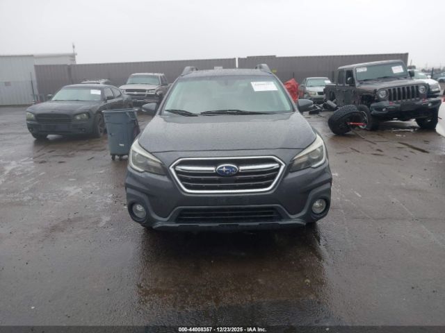 Subaru Outback 2.5i Limited Image 9