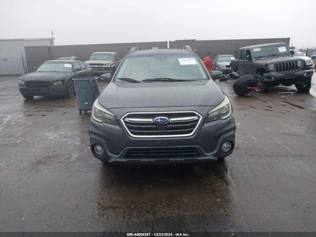 Subaru Outback 2.5i Limited Image 9