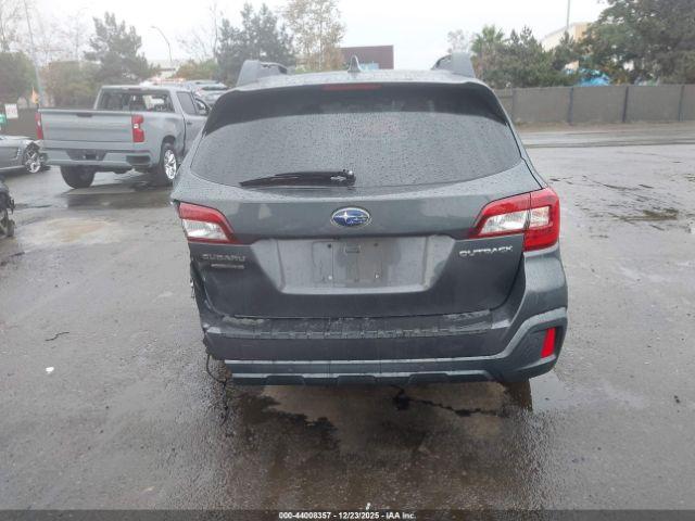 Subaru Outback 2.5i Limited Image 14