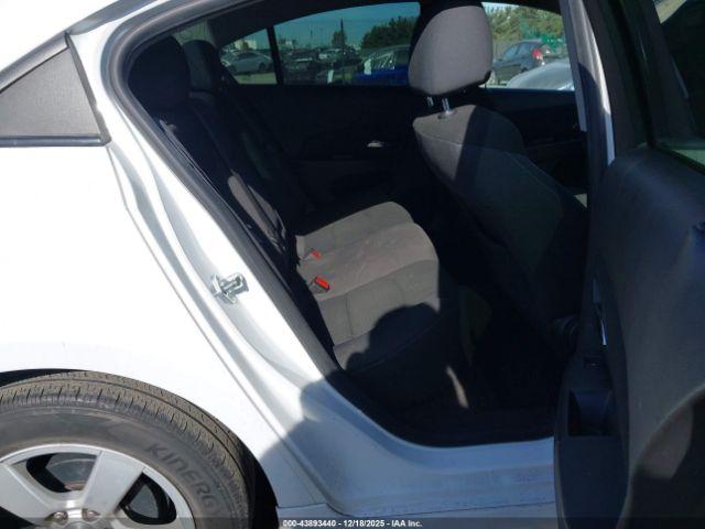 Chevrolet Cruze 1lt Auto Image 15