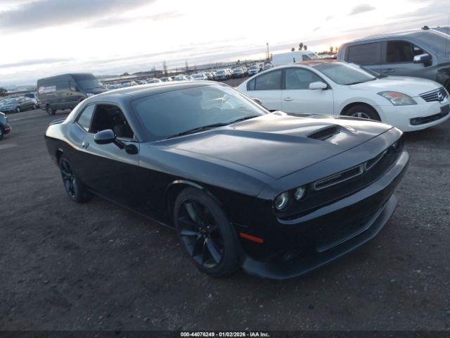  Salvage Dodge Challenger