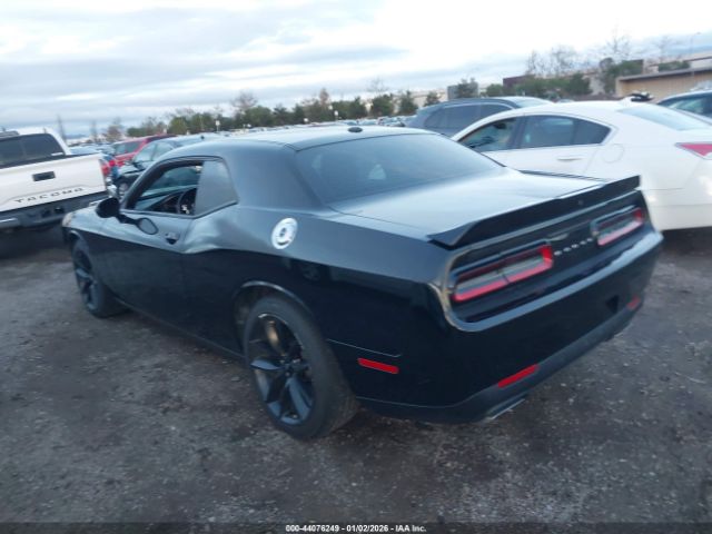 Dodge Challenger Image 11