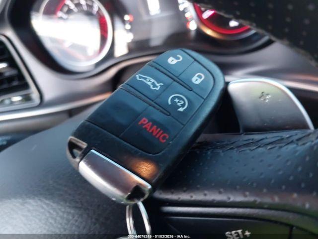 Dodge Challenger Image 16