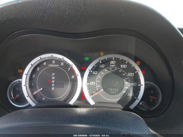 Acura TSX Image 6