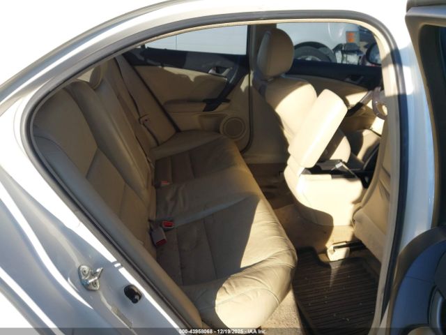Acura TSX Image 11
