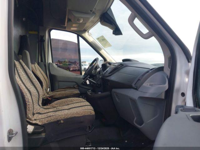 Ford Transit Image 2
