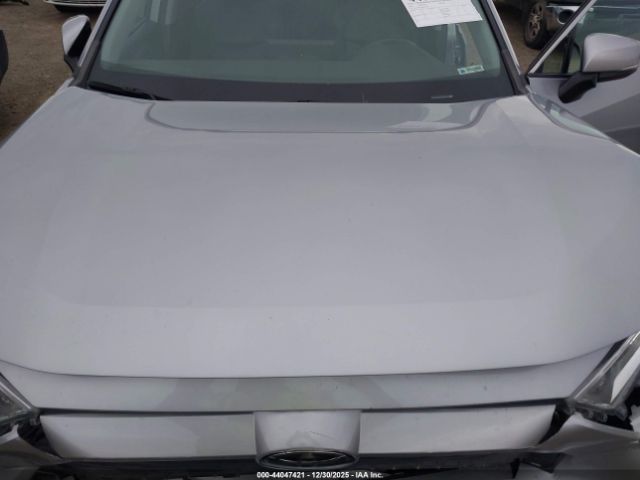 Toyota RAV4 Xle Premium Image 12