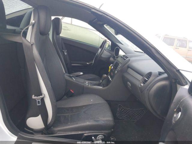 Mercedes-Benz Slk-class Image 11