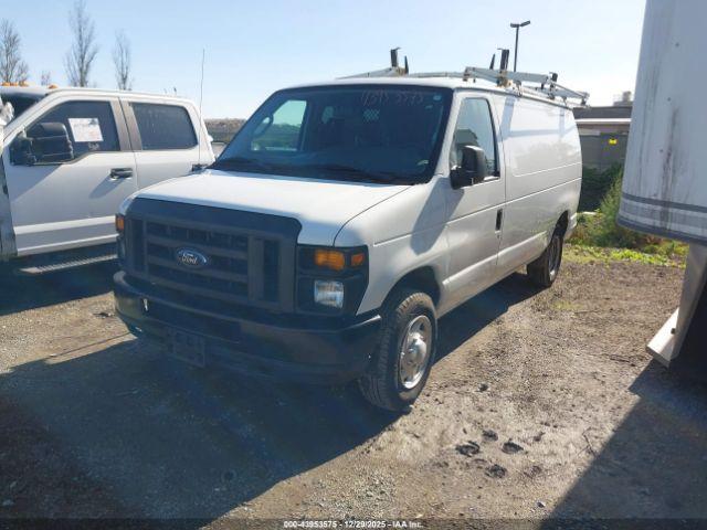 Ford E-150 Commercial Image 4