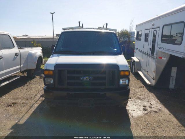 Ford E-150 Commercial Image 11
