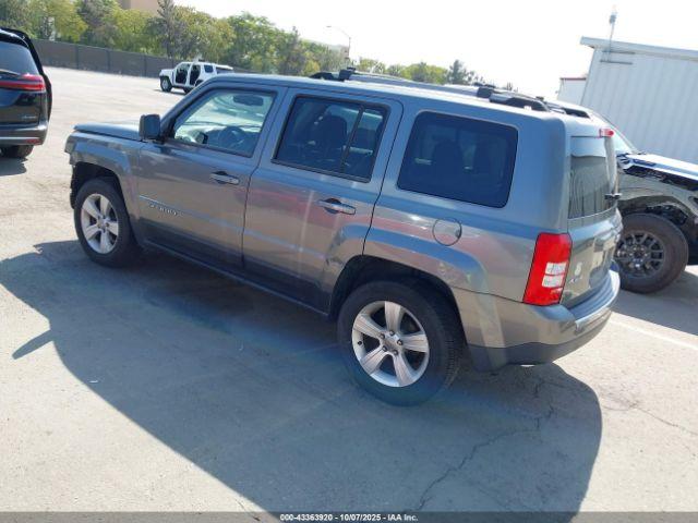 Jeep Patriot Limited Image 16