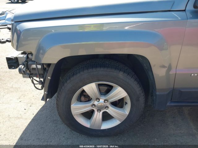 Jeep Patriot Limited Image 14