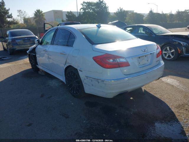 Hyundai Genesis 3.8 Image 3