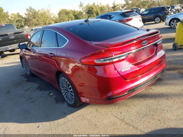 Ford Fusion Platinum Image 2