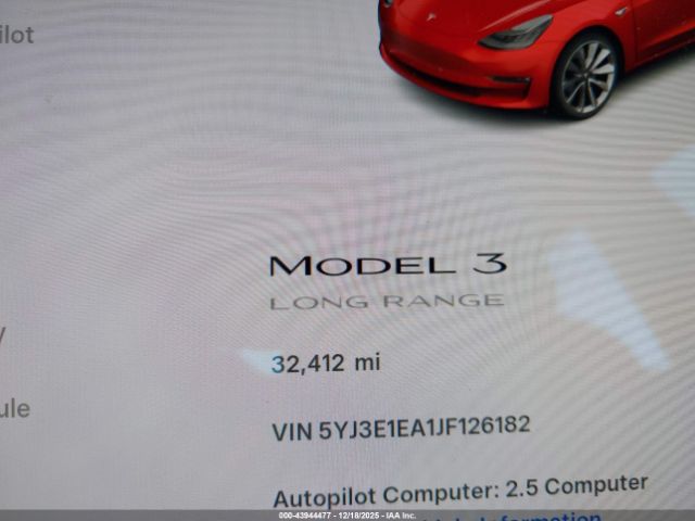 Tesla Model 3 Image 4