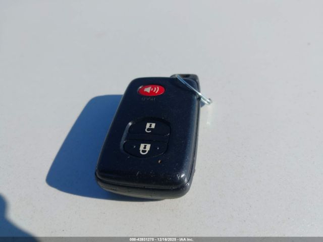 Toyota Prius Three Image 7