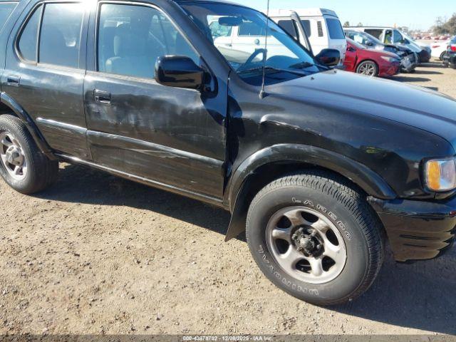 Isuzu Rodeo Image 16