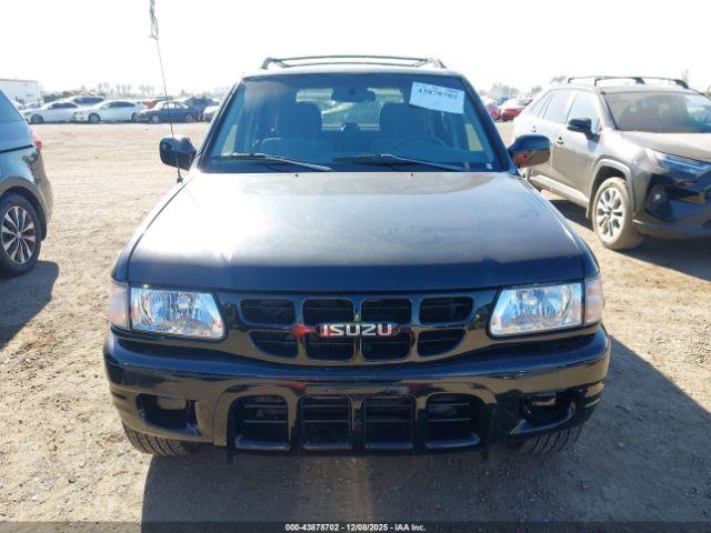 Isuzu Rodeo Image 13