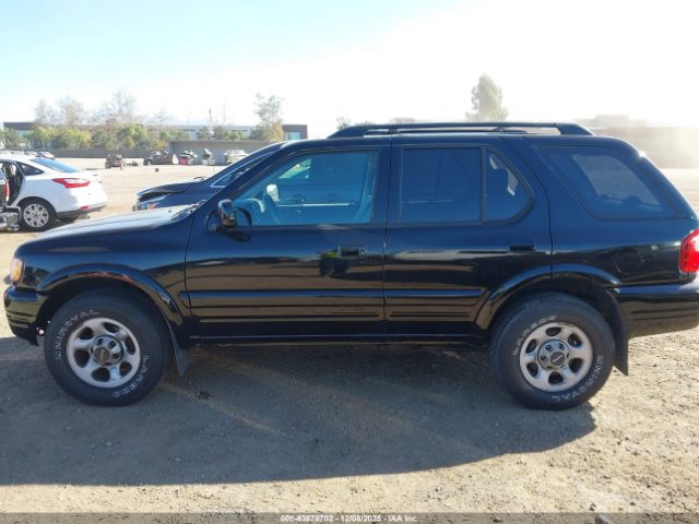 Isuzu Rodeo Image 11