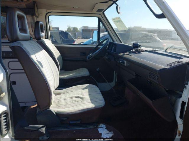 Volkswagen Vanagon Campmobile Image 2