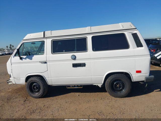 Volkswagen Vanagon Campmobile Image 13