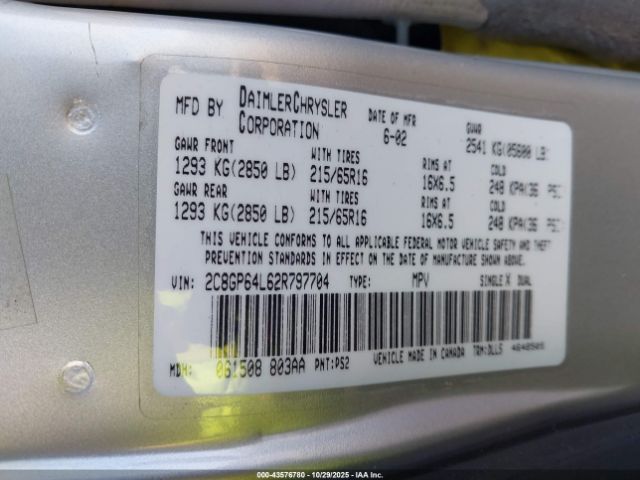 Chrysler Town & Country Limited Image 15