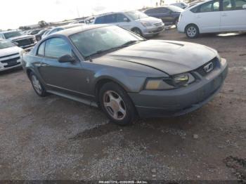  Salvage Ford Mustang