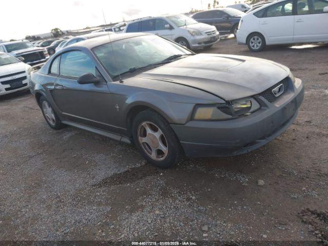  Salvage Ford Mustang