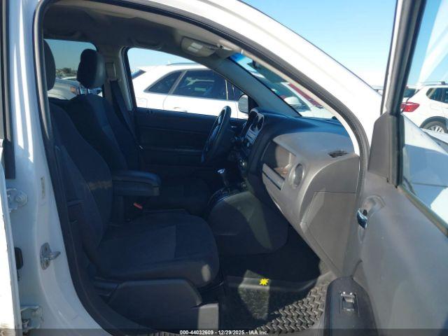 Jeep Compass Image 8