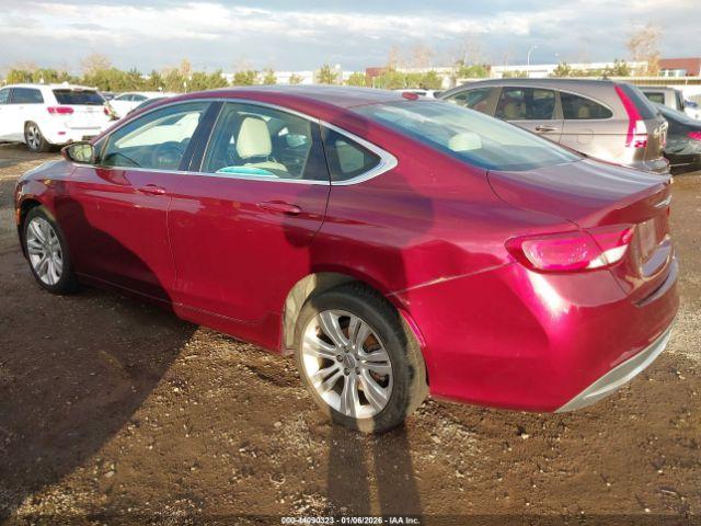Chrysler 200 Limited Image 2