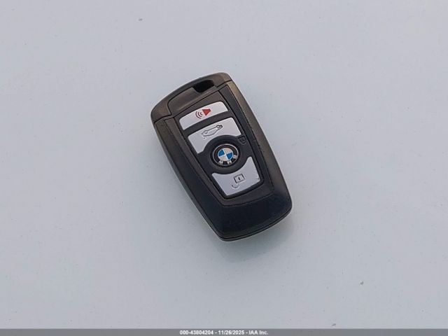 BMW 3 Series Image 11