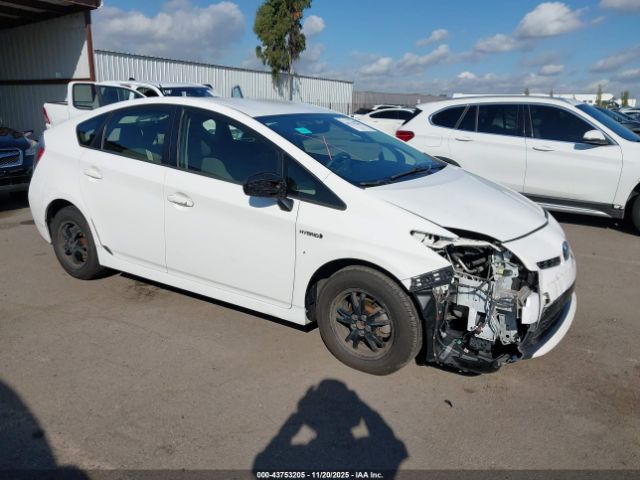 Toyota Prius Two Image 1