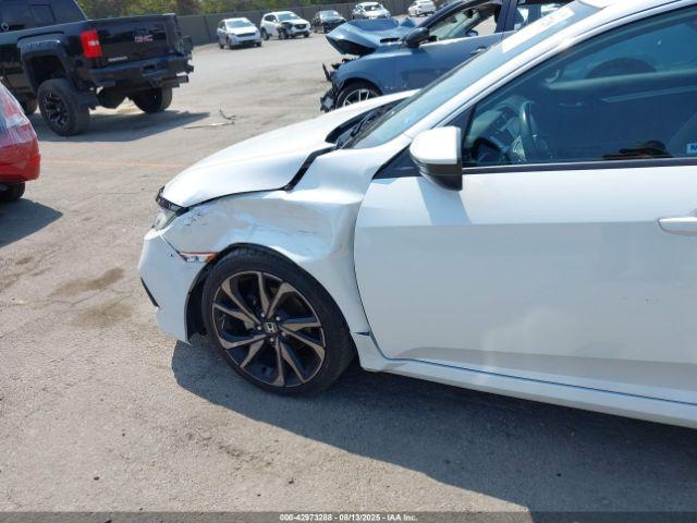 Honda Civic Sport Image 4