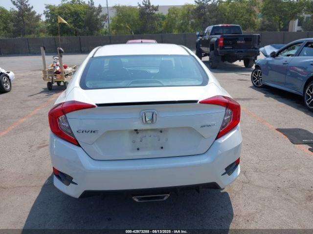 Honda Civic Sport Image 8