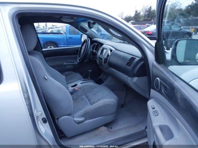 Toyota Tacoma Base V6 Image 13