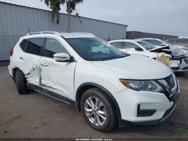 Nissan Rogue S Image 2