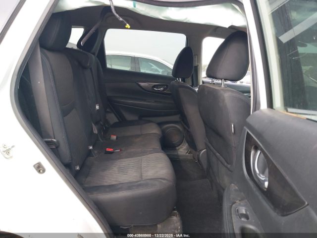 Nissan Rogue S Image 13