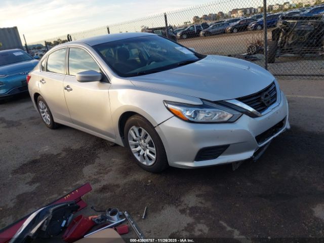 Nissan Altima Image 1