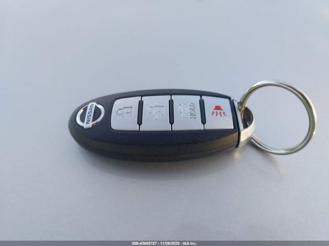 Nissan Altima Image 11