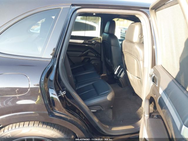 Porsche Cayenne Gts Image 6