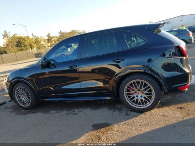 Porsche Cayenne Gts Image 14