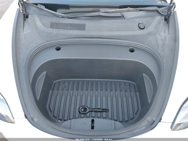 Tesla Model 3 Performance Dual Motor All-wheel Drive Image 5