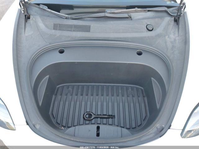 Tesla Model 3 Performance Dual Motor All-wheel Drive Image 5