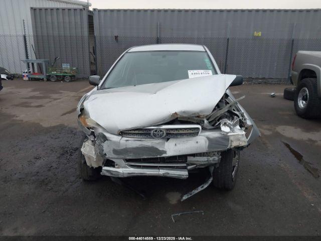 Toyota Corolla Ce Image 10